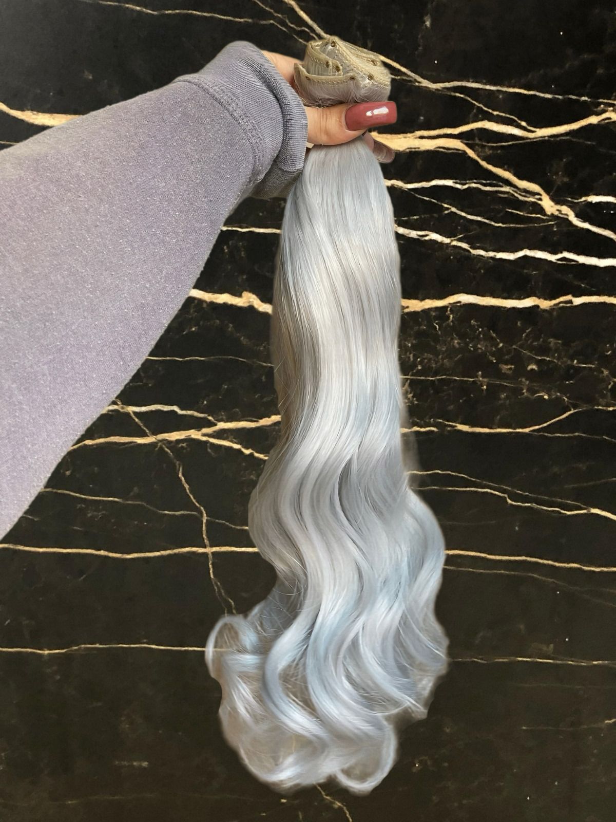 22 Inch Silver Synthetic Clip Ons